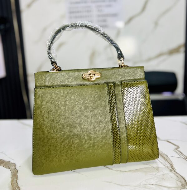 Bagco B - Image 3